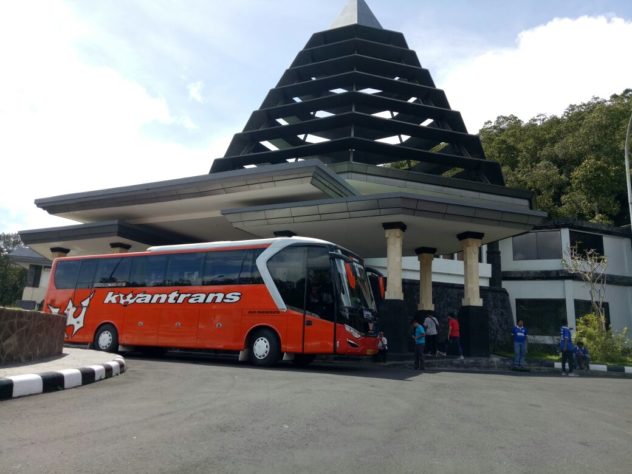 Sewa Bus Pariwisata Malang Bali